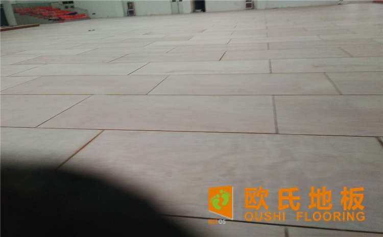 硬木企口運(yùn)動實(shí)木地板價(jià)格是多少